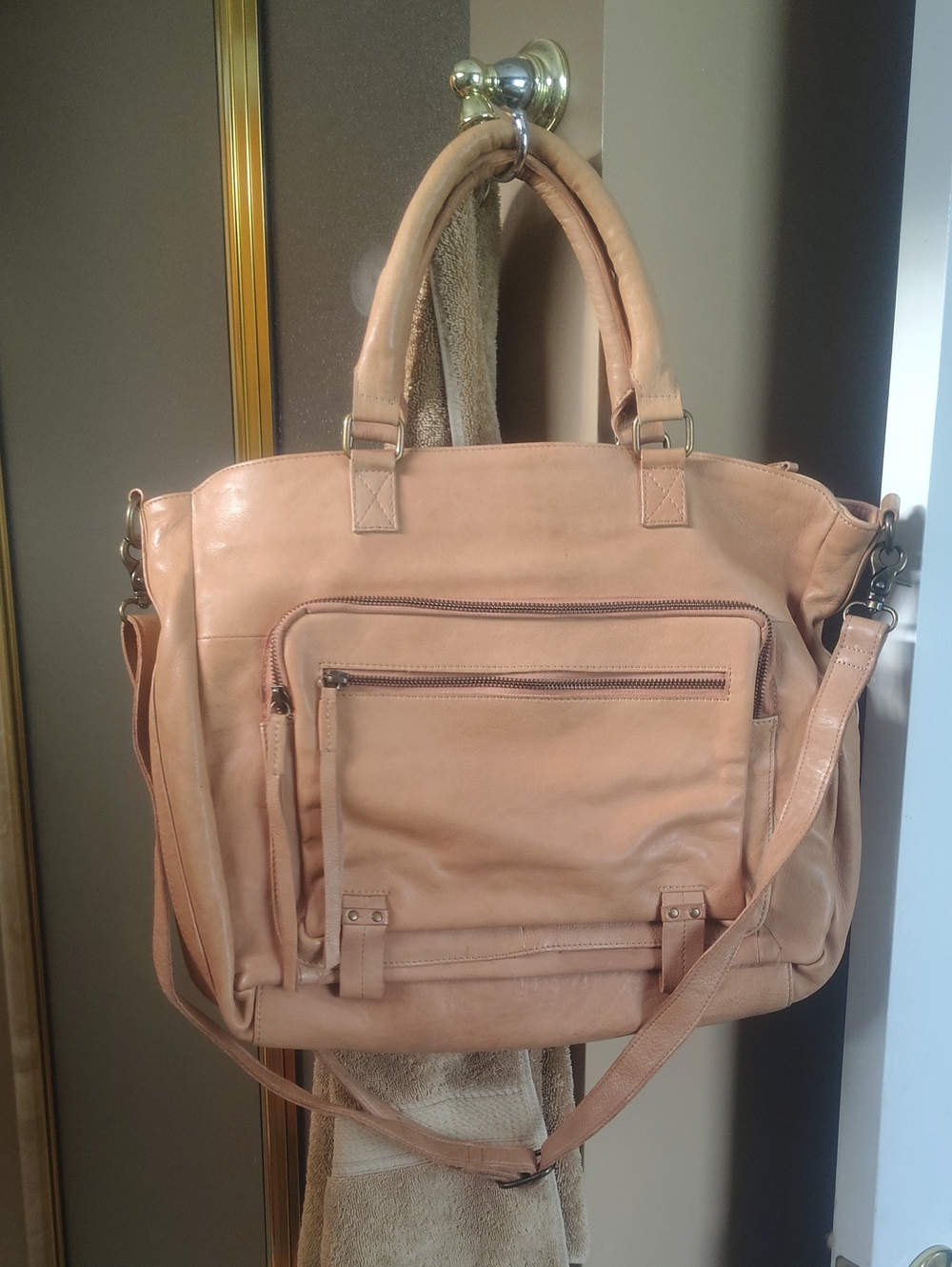 Structured Leather Messenger Bag in Light Tan